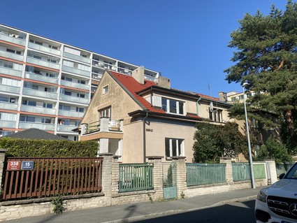 Dům, 7+kk, 200 m2, po rekonstrukci, pozemek 250 m2, Hlavenecká, Praha 9  - Fotka 1