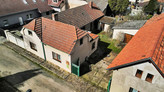 Rodinný dům 3+1, na pozemku 328 m2, obec Dřísy, Praha - východ. 